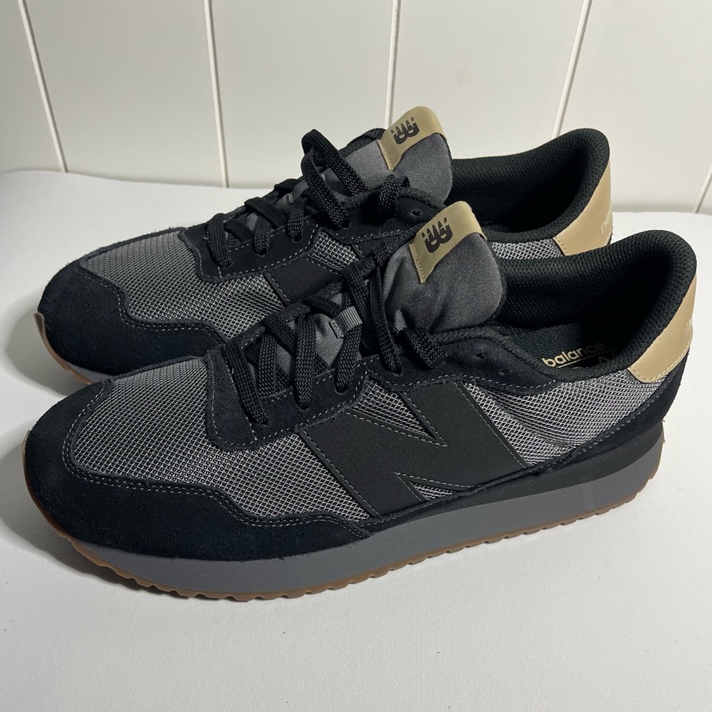 New Balance 237 Men's Black and Tan Sneakers Size 11